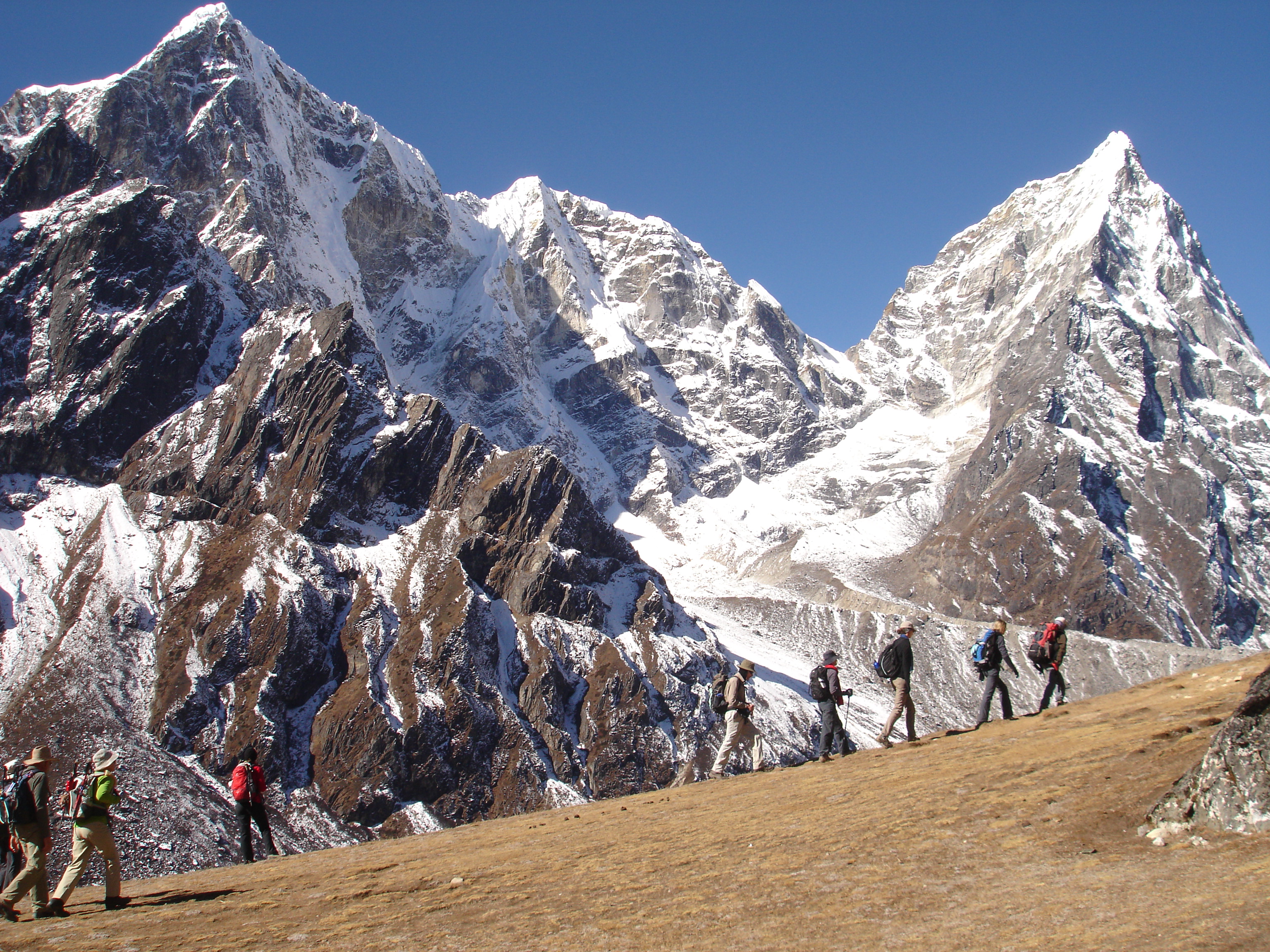 everest base camp , everest base camp Trekking, Trekking in nepal, Everest Budget Trekking, Everest trip Highlights