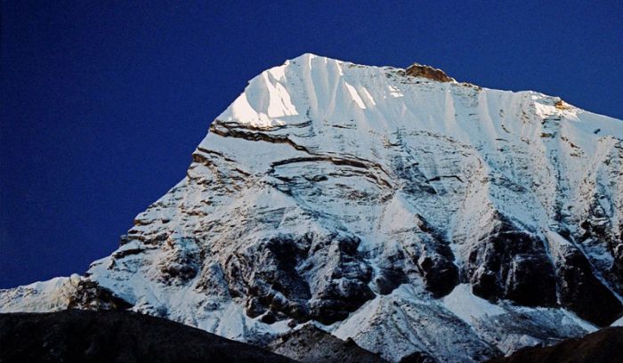 Tharpu Chuli Peak Climbing