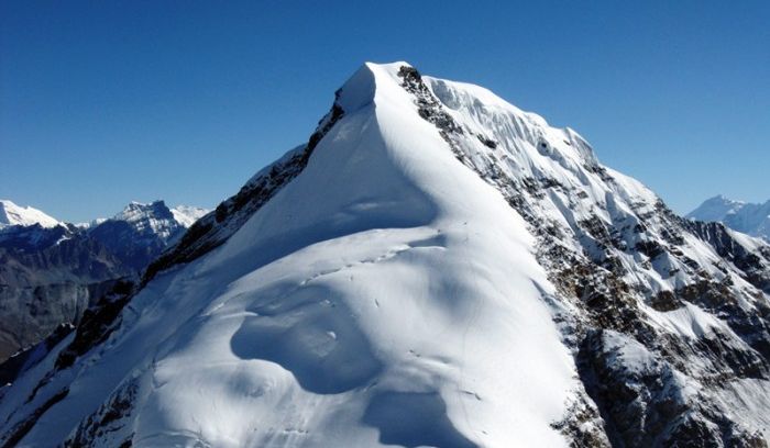 Chulu East Peak Climbing