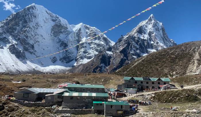 Everest Luxury trek