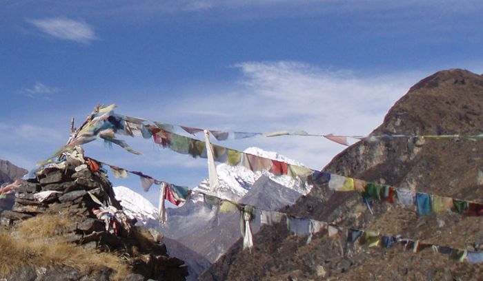 Prayer flags for peace and prosperity- Trek to everest