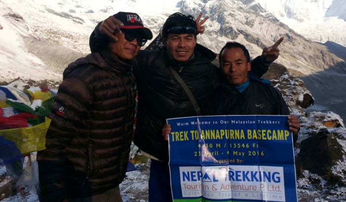 Trek to Annapurna base camp