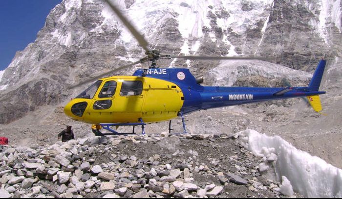 Helicopter trek to Everest base camp