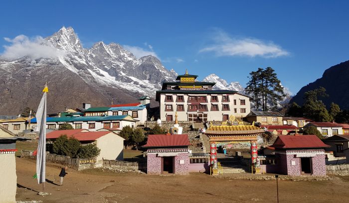 Tengboche monastery, altitude of 3860m, way to EBC