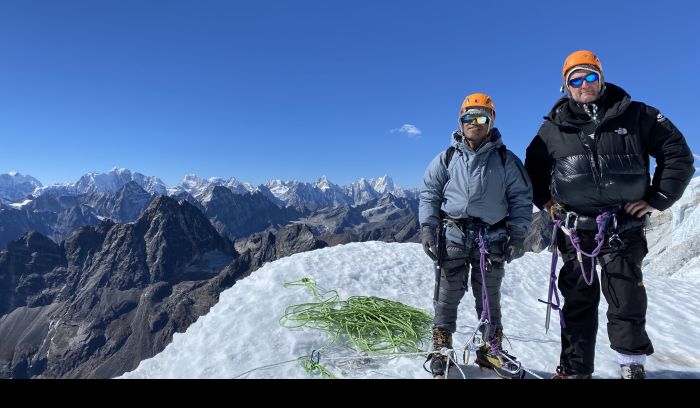 Lobuche east peak