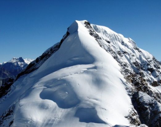 Chulu East Peak Climbing