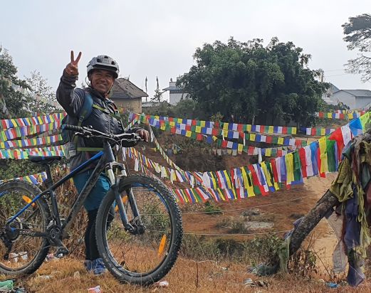 Kathmandu to Tibet Border Bike tour